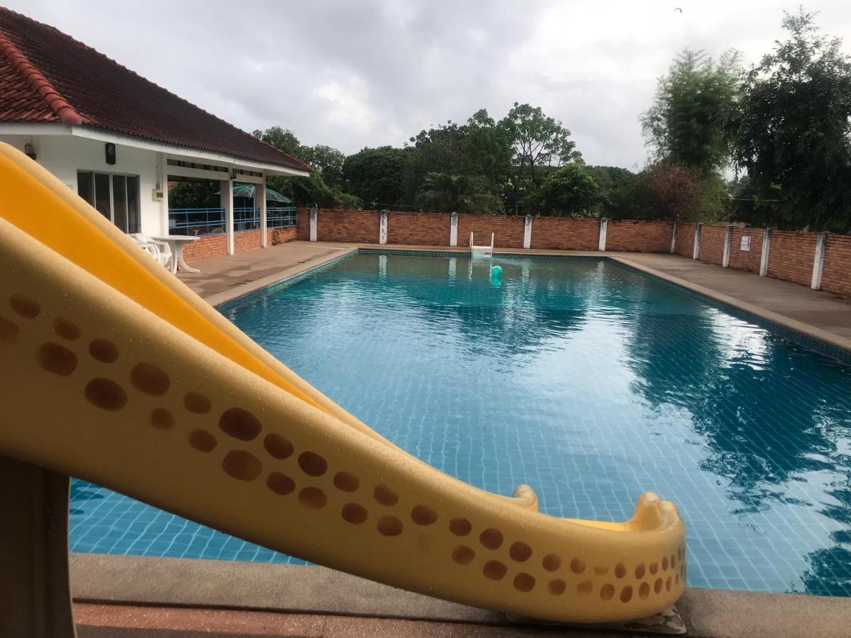 Mae Chaem Hotel And Resort Exterior foto